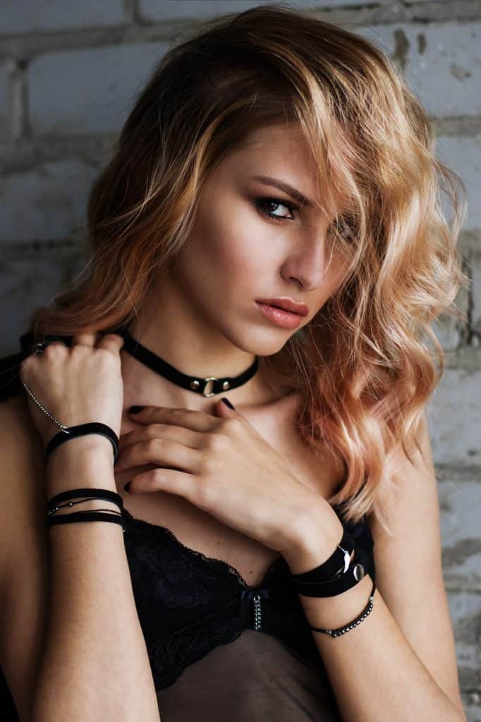 Blond Model